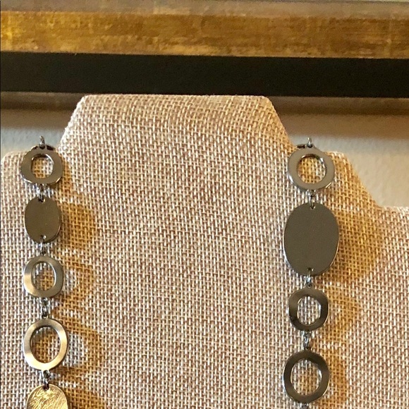 Chico’s Gun Metal Gray Fashion Necklace 19” euc - Picture 2 of 5